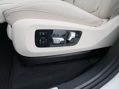 New 2026 BMW X5 sDrive40i w/ M Sport Package image 17