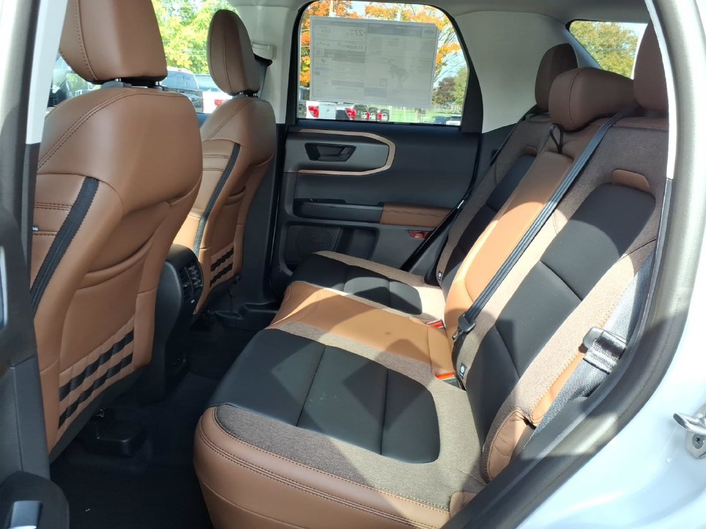New 2026 Ford Bronco Sport Outer Banks AWD/4WD image 6
