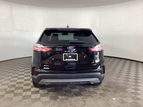 Used 2023 Ford Edge SEL w/ Convenience Package AWD/4WD image 3