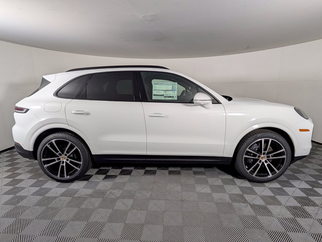 New 2026 Porsche Cayenne AWD/4WD image 8