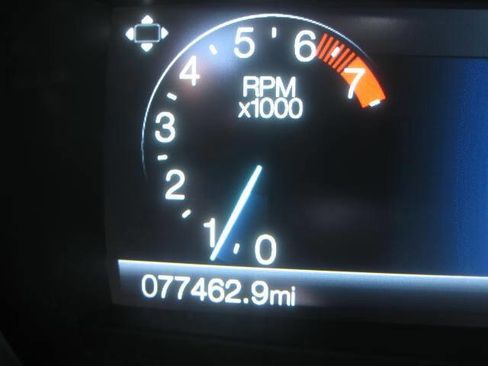 Used 2019 Ford Fusion SE image 25