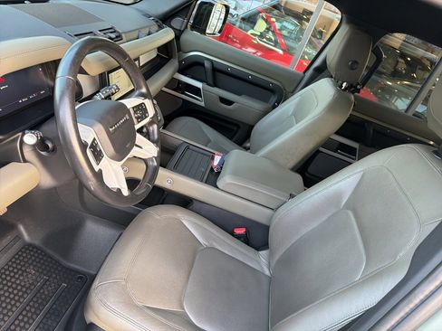 Used 2024 Land Rover Defender 110 S image 11