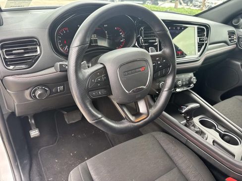 Used 2025 Dodge Durango GT AWD/4WD image 16