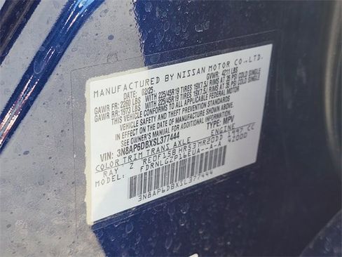 Used 2025 Nissan Kicks SR image 31