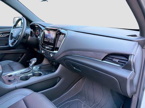 Used 2023 Chevrolet Traverse High Country w/ LPO, Floor Liner Package FWD image 32