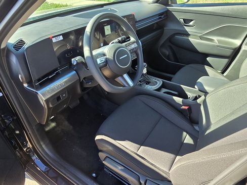 New 2026 Hyundai Kona SE image 24