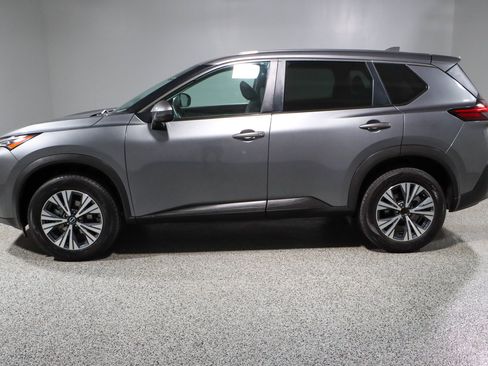 Used 2022 Nissan Rogue SV FWD image 10