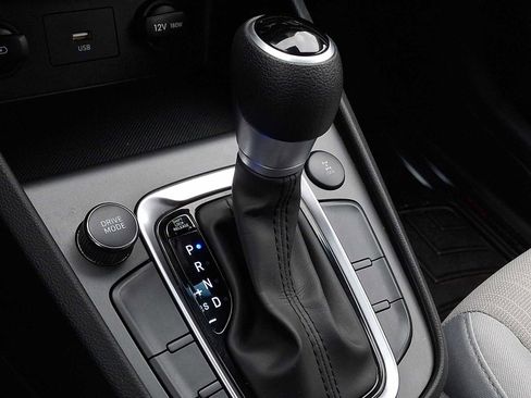 Used 2022 Hyundai Kona SEL w/ Cargo Package image 13