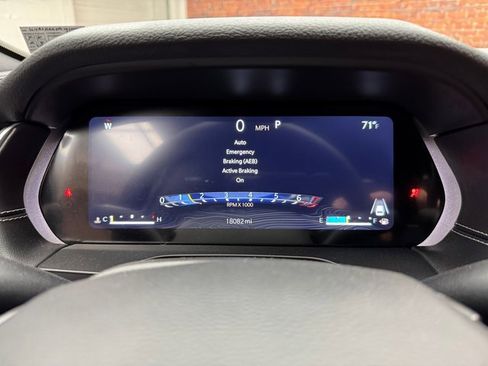 Used 2023 Jeep Grand Cherokee Altitude image 15