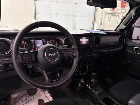 Used 2020 Jeep Wrangler Sport image 14