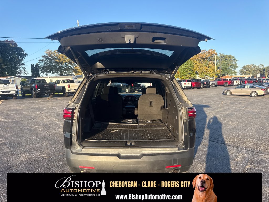 Used 2023 Chevrolet Traverse LT w/ LPO, Floor Liner Package AWD/4WD image 18