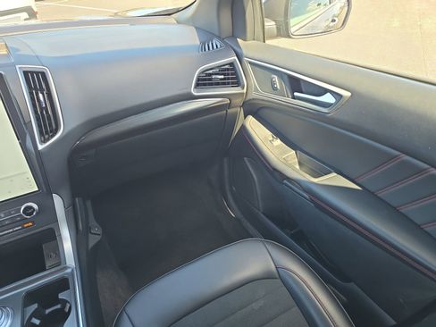 Used 2024 Ford Edge ST-Line AWD/4WD image 12