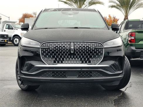 New 2026 Lincoln Aviator Reserve image 2