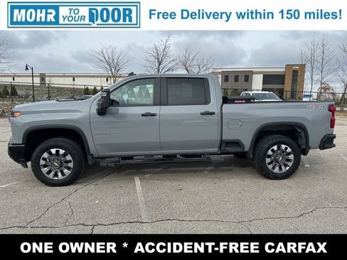 Used 2025 Chevrolet Silverado 2500 Custom w/ Custom Value Package image 4