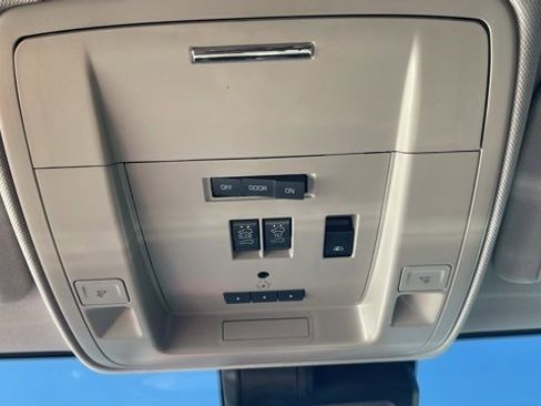 Used 2016 GMC Sierra 2500 Denali w/ Driver Alert Package image 22