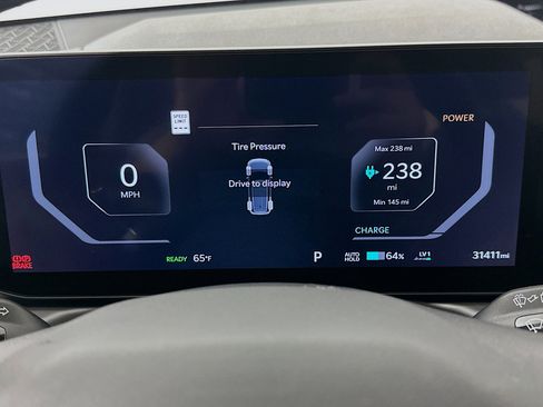 Used 2024 Kia EV9 Light Long Range RWD image 19
