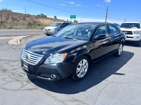 Used 2008 Toyota Avalon XLS FWD image 2