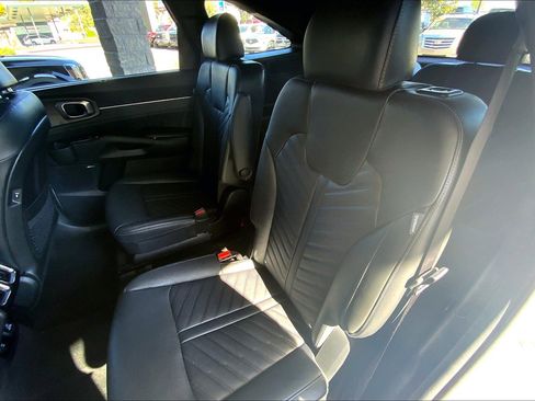Used 2024 Kia Sorento SX Prestige image 28
