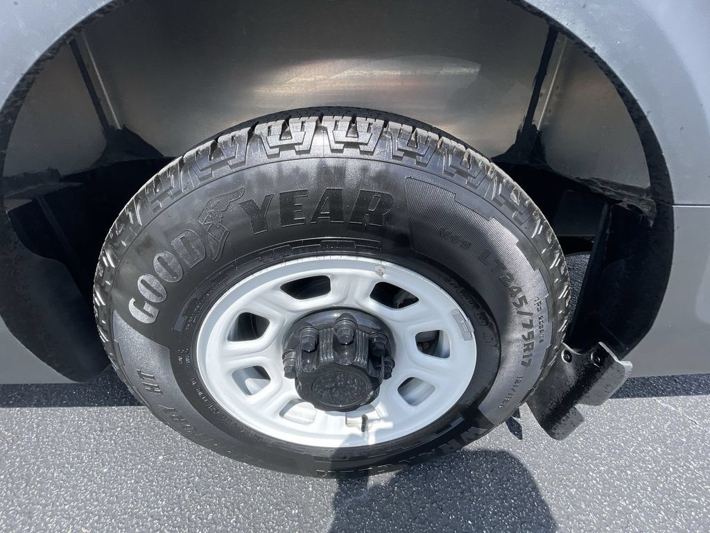Used 2024 Chevrolet Brightdrop 600 w/ Commercial Equipment Package AWD/4WD image 29