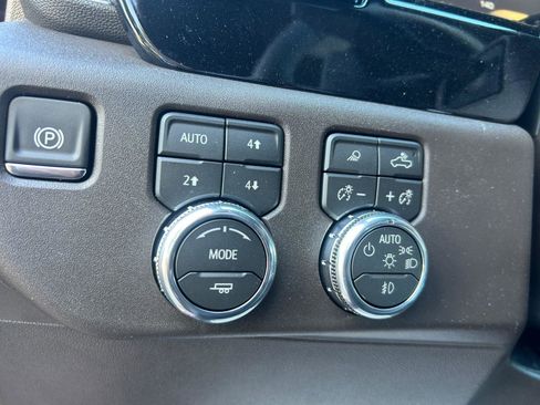 New 2026 GMC Sierra 1500 SLT w/ SLT Premium Package image 19