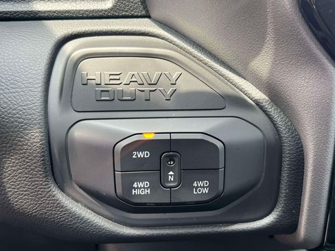 Used 2026 RAM 2500 Big Horn AWD/4WD image 14