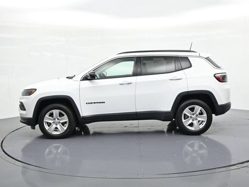 Used 2022 Jeep Compass Latitude AWD/4WD image 9