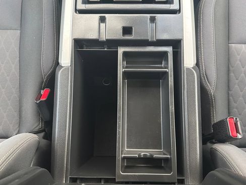 Used 2021 Nissan Titan SV w/ SV Convenience Package AWD/4WD image 42