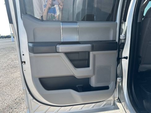 Used 2019 Ford F250 XLT w/ XLT Premium Package AWD/4WD image 33