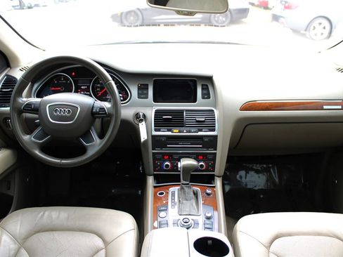 Used 2013 Audi Q7 TDI Prestige w/ Prestige Pkg image 12