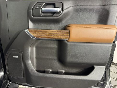 Used 2020 Chevrolet Silverado 1500 High Country w/ Technology Package image 47