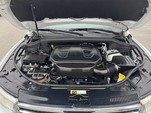 Used 2020 Dodge Durango SXT image 19