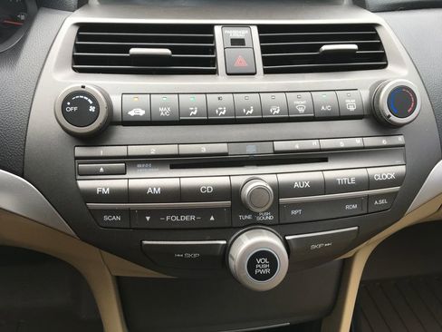 Used 2011 Honda Accord LX-P image 14