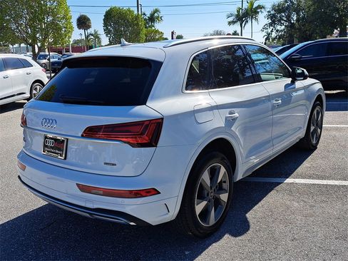 Certified 2023 Audi Q5 2.0T Premium w/ Convenience Package image 4