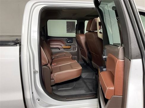 Used 2016 Chevrolet Silverado 3500 High Country image 32