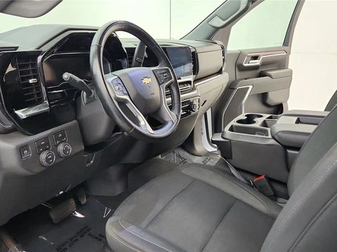 Used 2023 Chevrolet Silverado 1500 LT AWD/4WD image 21