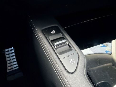 Used 2022 Kia Telluride SX w/ SX Prestige Package AWD/4WD image 32