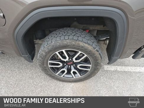 Used 2020 GMC Sierra 1500 AT4 w/ Technology Package image 11