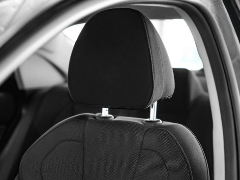 Used 2021 Hyundai Elantra SE w/ Cargo Package image 26