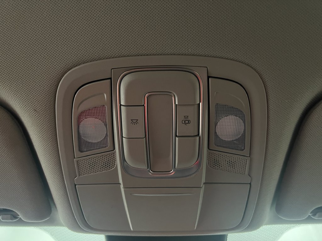 Used 2020 Hyundai Santa Fe SEL FWD image 21