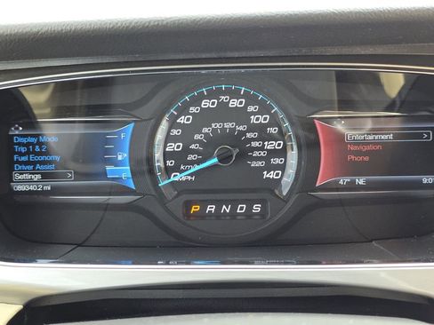 Used 2017 Ford Taurus SEL w/ Equipment Group 201A image 25