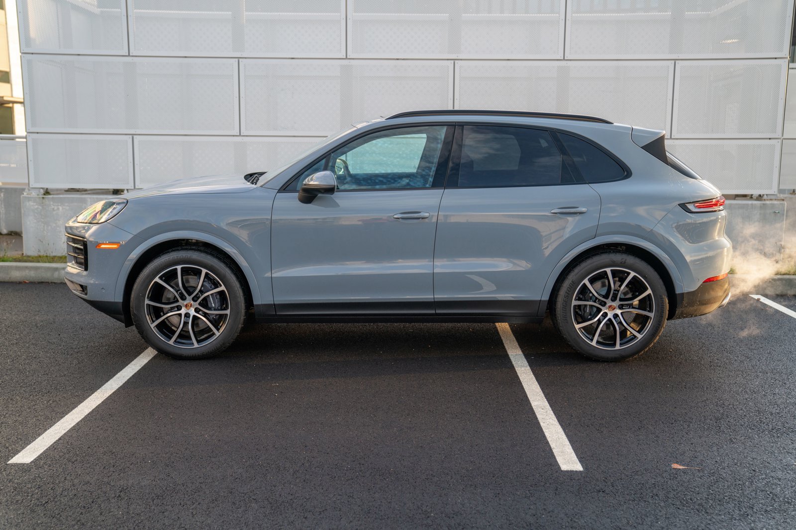 Certified 2026 Porsche Cayenne AWD/4WD image 2