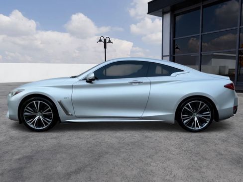 Used 2018 INFINITI Q60 2.0t w/ Moonroof Package RWD image 2