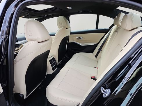 Certified 2025 BMW 330i xDrive Sedan w/ Premium Package image 8