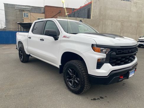 New 2026 Chevrolet Silverado 1500 Custom Trail Boss image 9