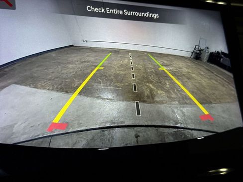 Used 2023 Jeep Grand Cherokee L Overland image 16