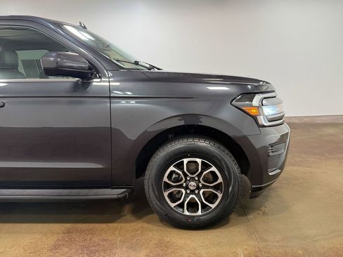 Used 2024 Ford Expedition Max XLT RWD image 31