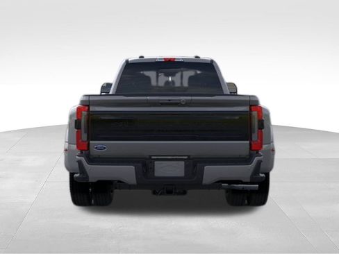 New 2026 Ford F450 Platinum w/ FX4 Off-Road Package AWD/4WD image 5