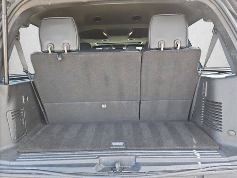 Used 2017 Ford Expedition XLT w/ Equipment Group 202A RWD image 6