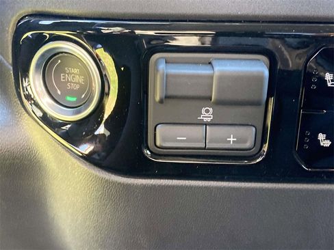 New 2026 GMC Sierra 1500 Elevation image 22