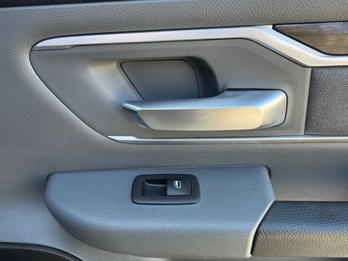 Used 2022 RAM 1500 Big Horn RWD image 37